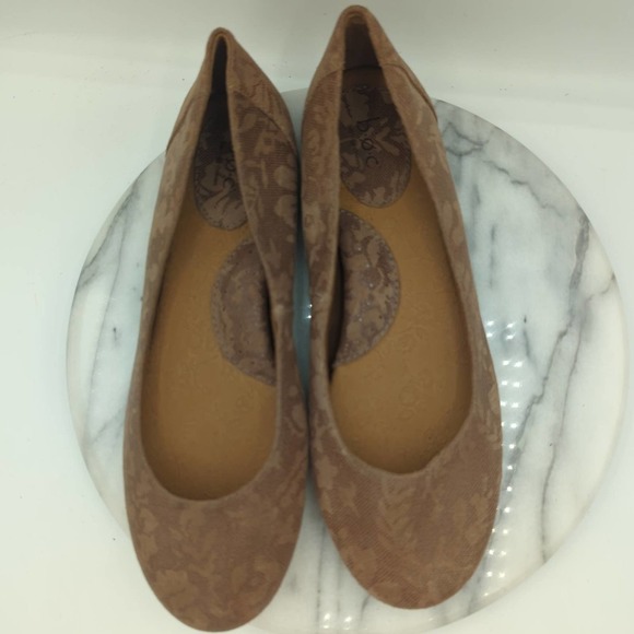 Boc Born Concepts Beige Tan Floral Flats Loafers Slip On Shoes Women's Size 9 - Picture 6 of 11